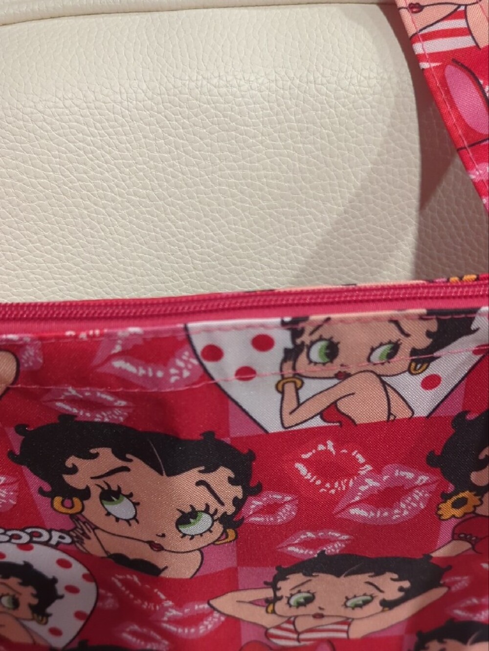 Betty Boop Red and Pink Graphic Tote - Picture 3 of 5